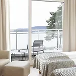 ホテル Rosfjord Strandhotel リュングダール