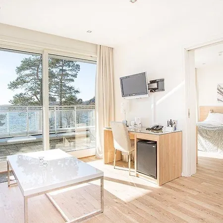 فندق Rosfjord Strandhotel 4*