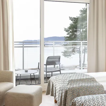 فندق Rosfjord Strandhotel لينغدال