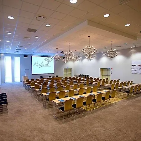 Rosfjord Strandhotel 4* לינגדאל