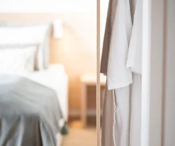 Rosfjord Strandhotel Отель Люнгдал