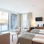 Rosfjord Strandhotel Hotel 4*
