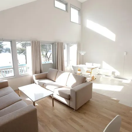 Rosfjord Strandhotel Hotel 4*